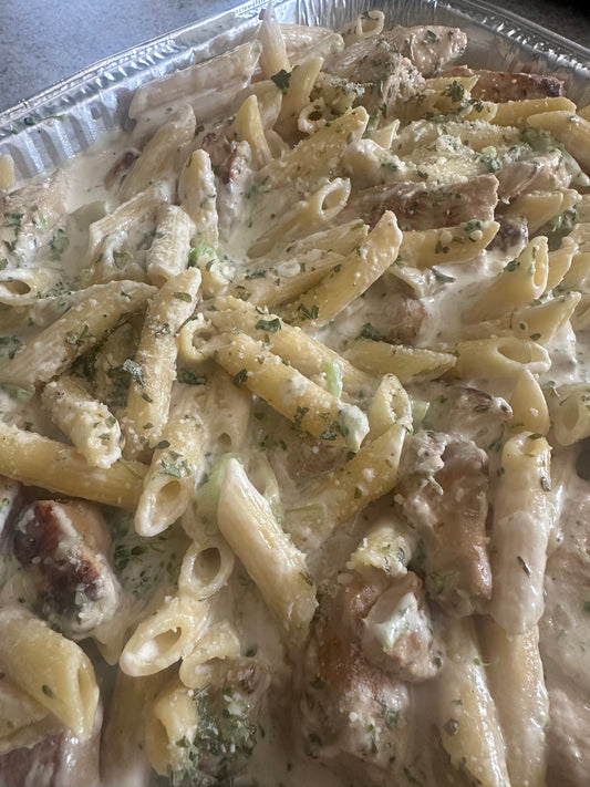 Chicken alfredo with broccoli